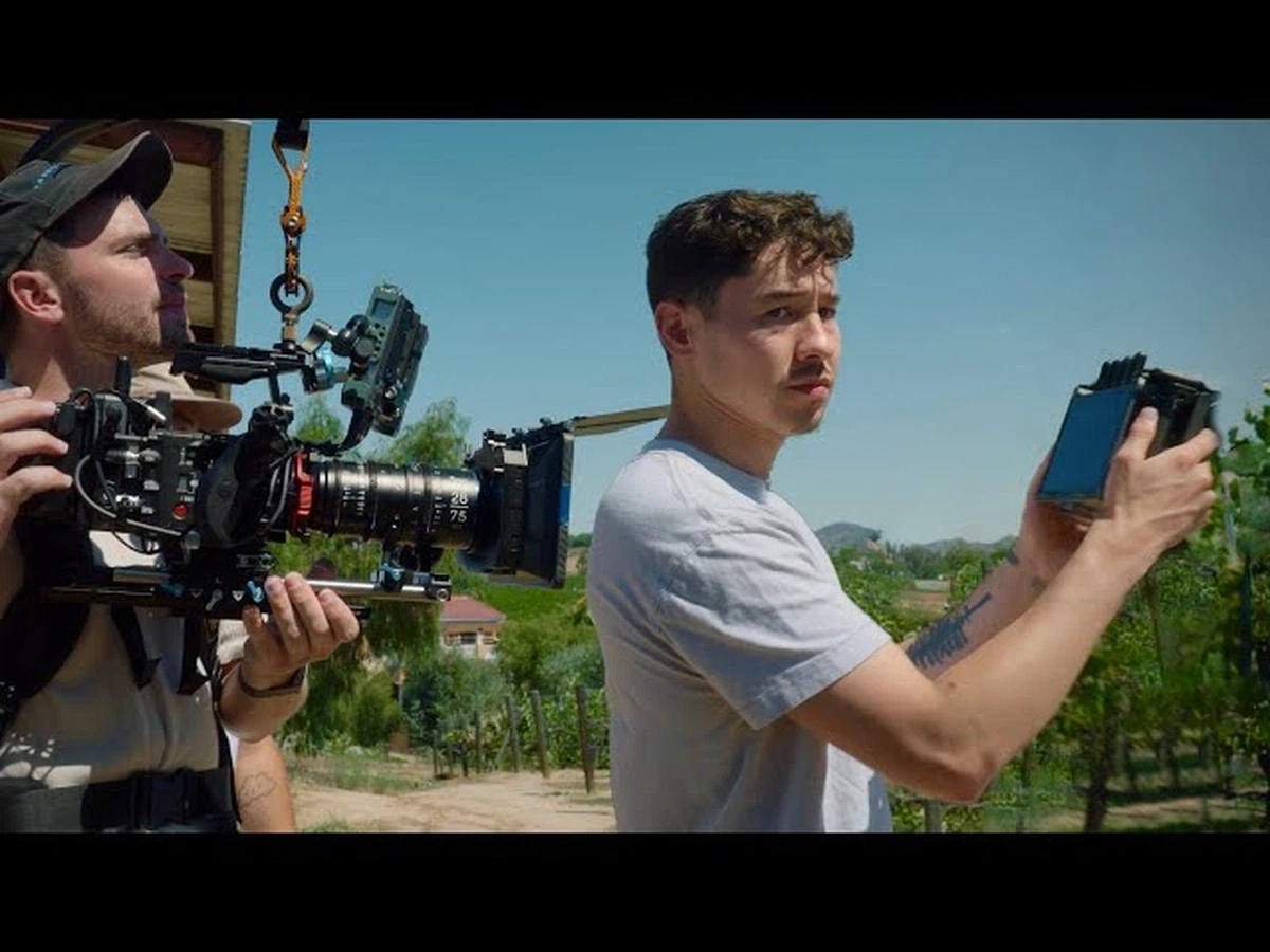 暗网专业拍摄团队工作现场